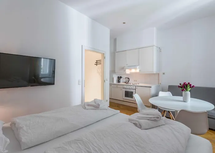 Beautiful Apartment City Center 4